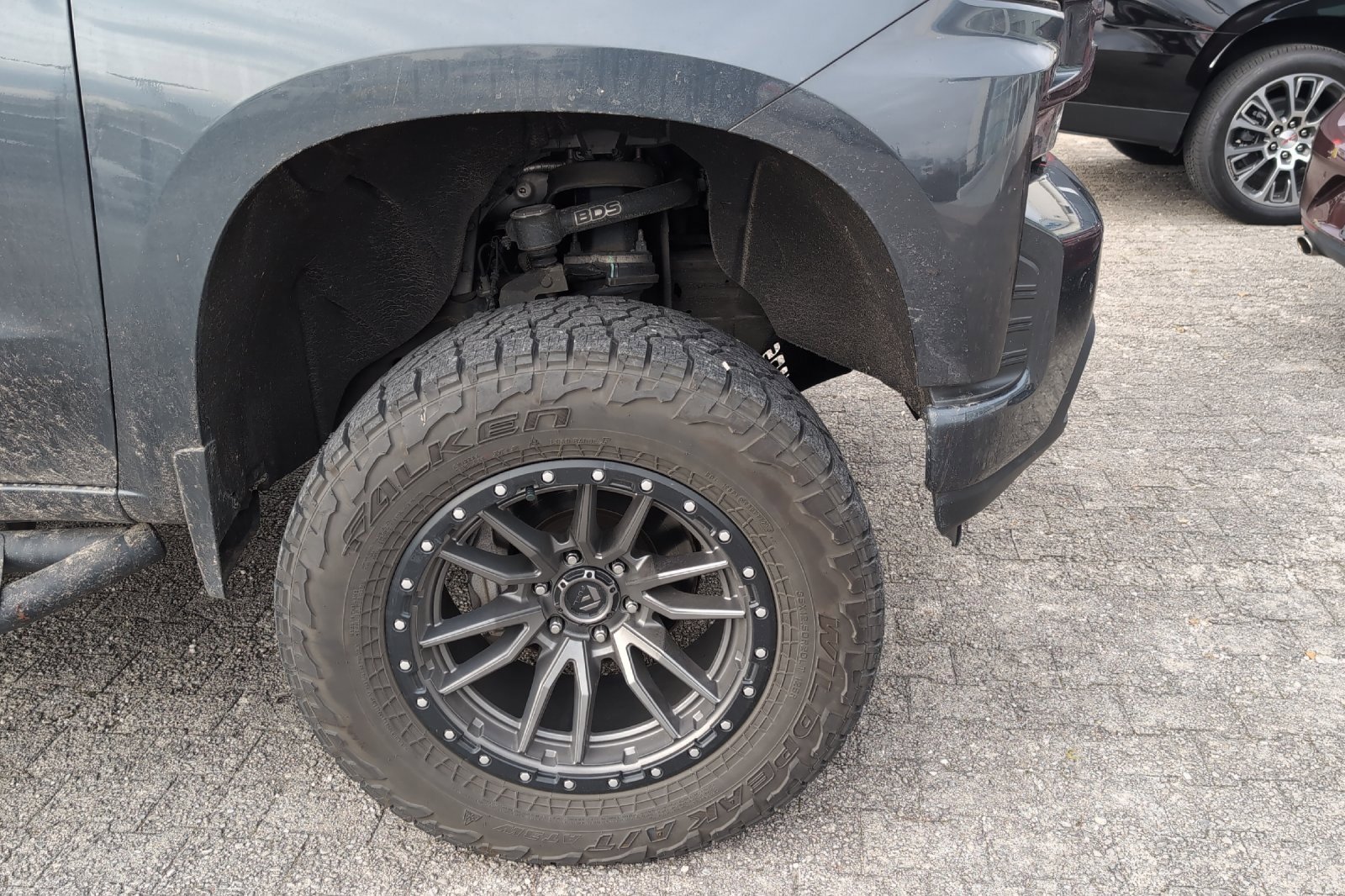 2019 Chevrolet Silverado 1500 RST photo 3