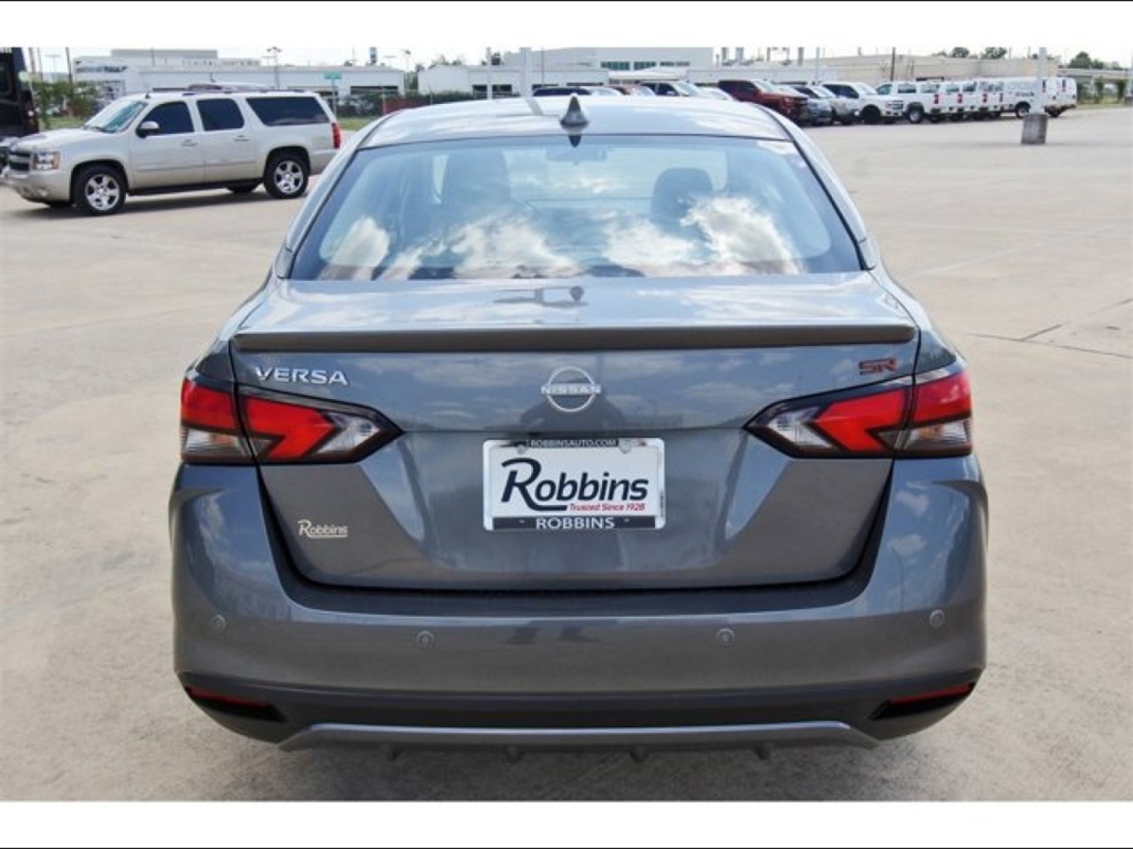 2025 Nissan Versa SR - 3