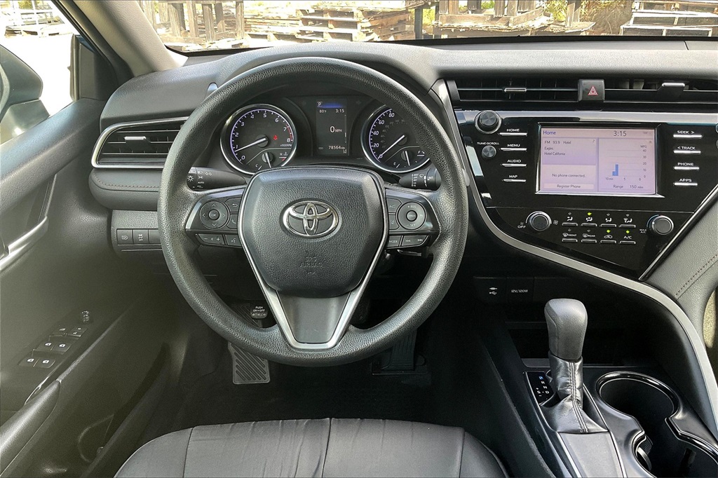 2019 Toyota Camry LE photo 4