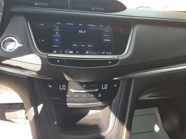 2023 Cadillac XT5 Luxury photo 7