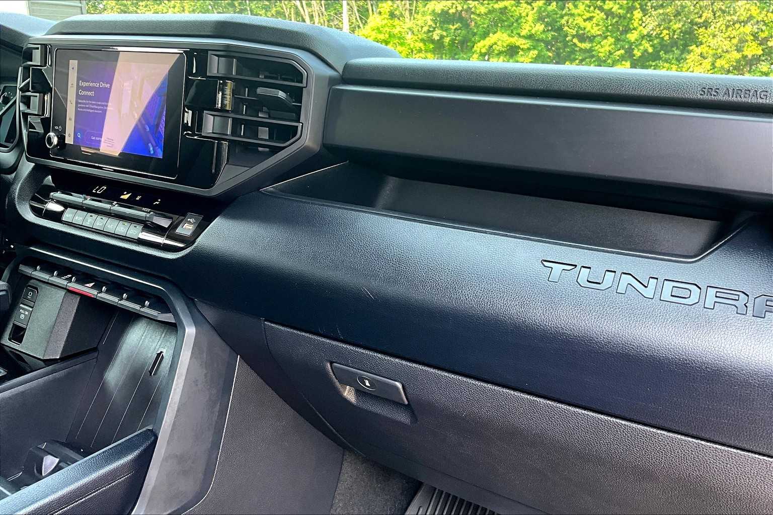 2024 Toyota Tundra SR5 CrewMax photo 16