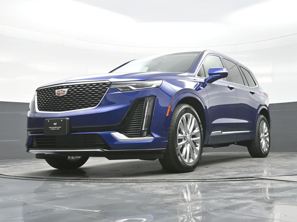 2025 Cadillac XT6 Premium Luxury photo 8