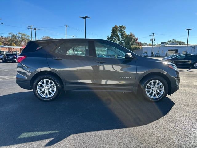 2018 Chevrolet Equinox LS photo 3