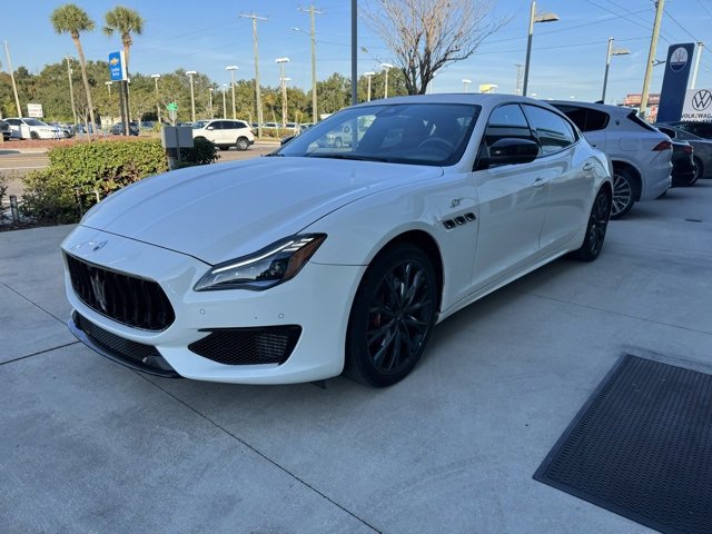 2022 Maserati Quattroporte GT photo 2