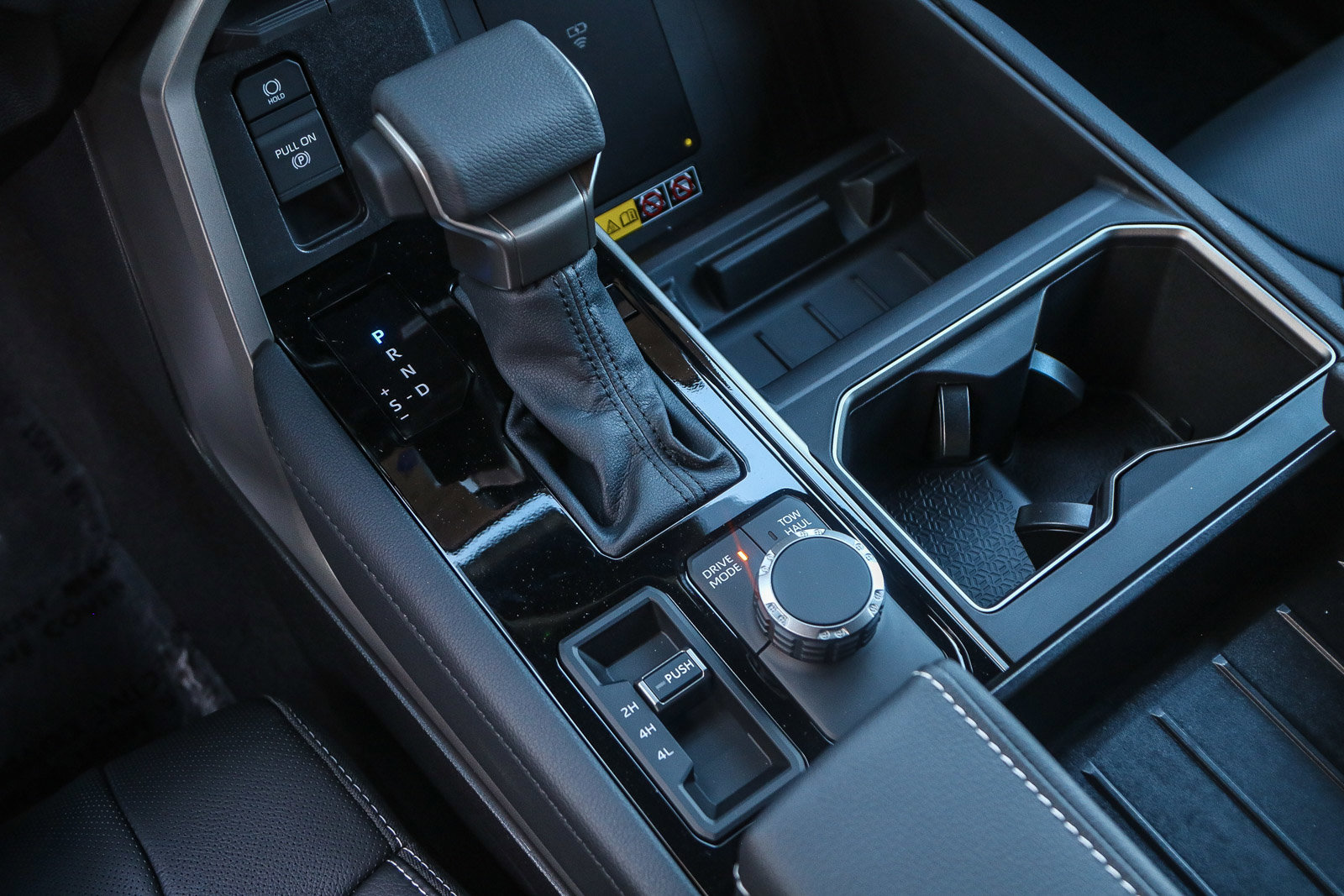 2026 Toyota Tundra Limited CrewMax photo 16