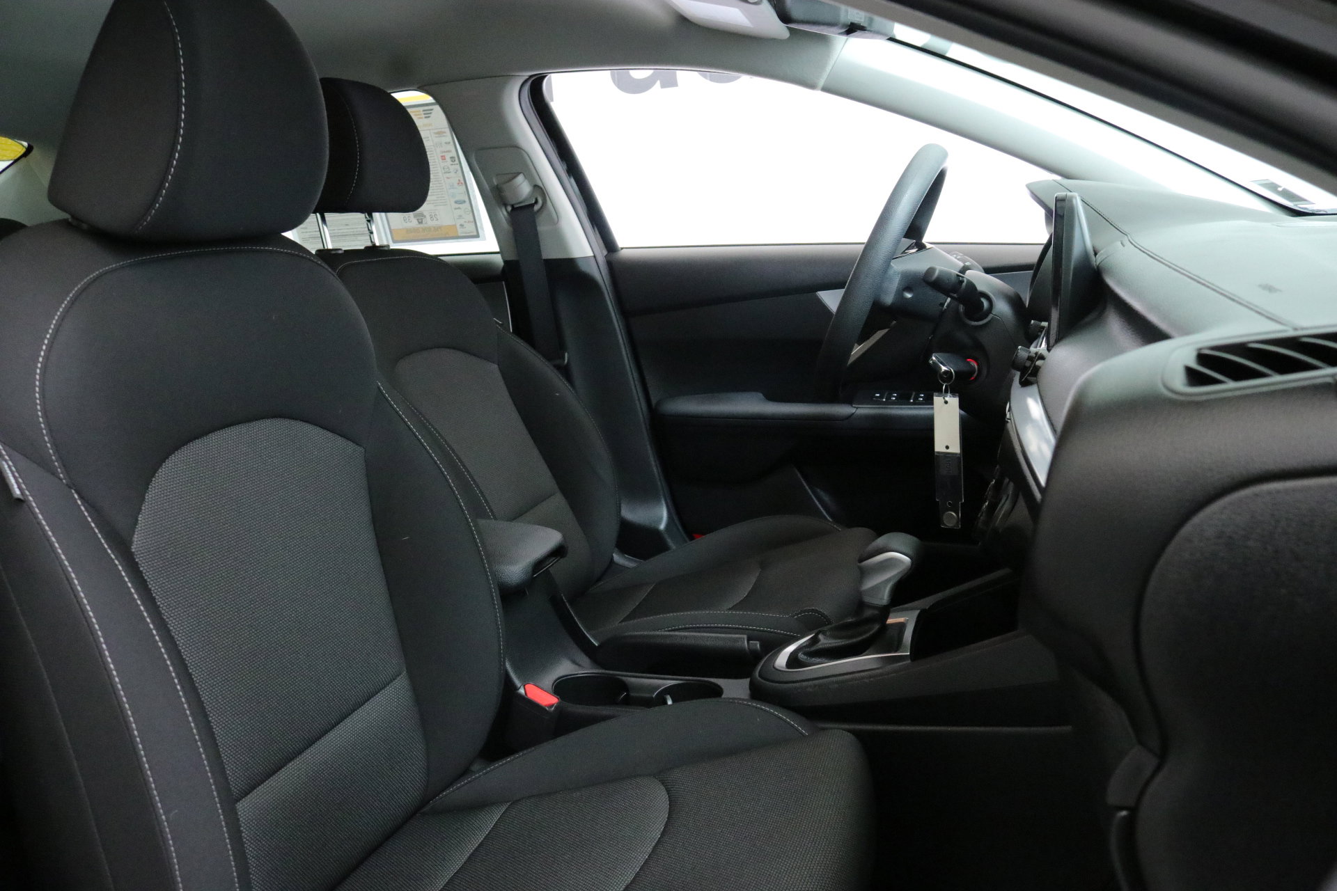 2023 Kia Forte LXS photo 27