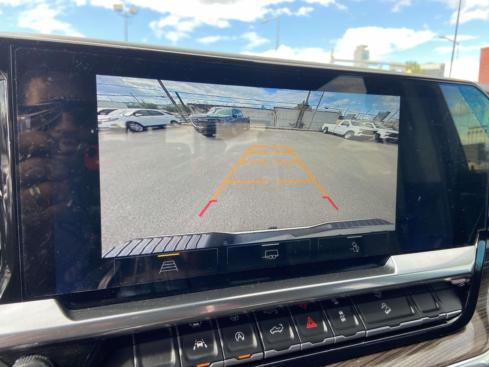2023 Chevrolet Silverado 1500 RST photo 4