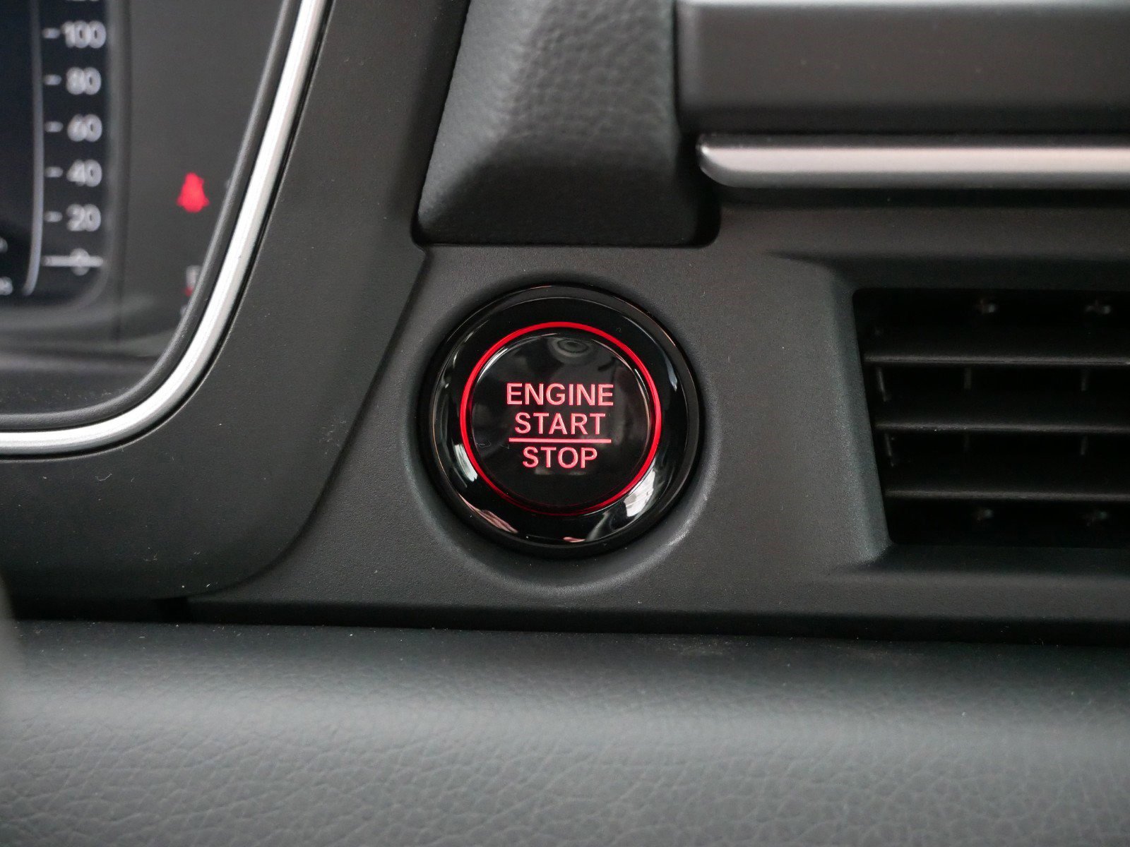 2025 Honda Pilot Black Edition photo 25