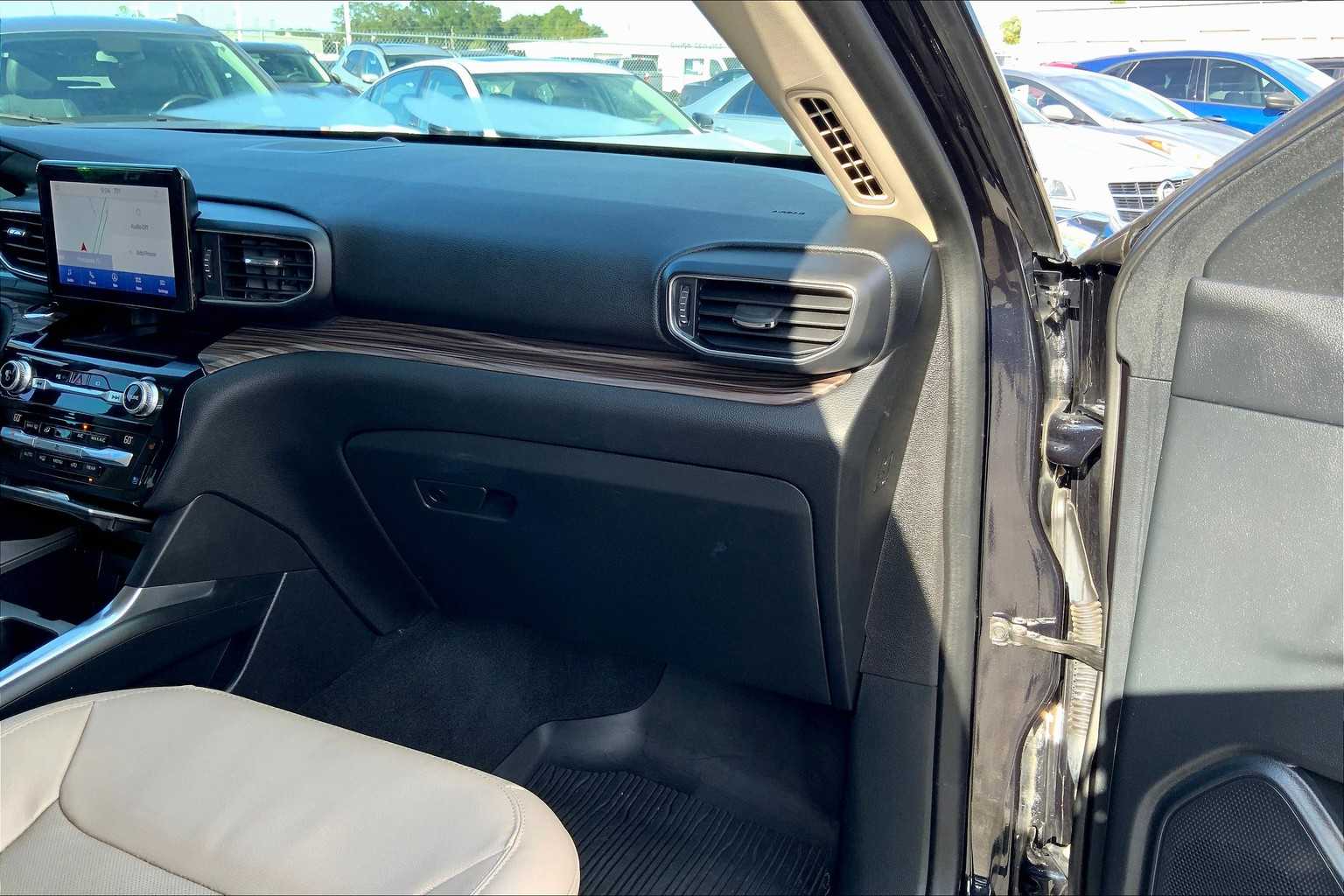 2021 Ford Explorer Limited photo 18