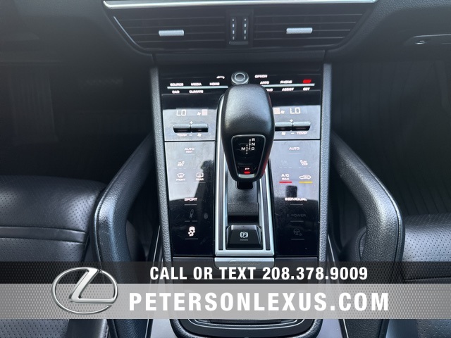 2019 Porsche Cayenne Base photo 15