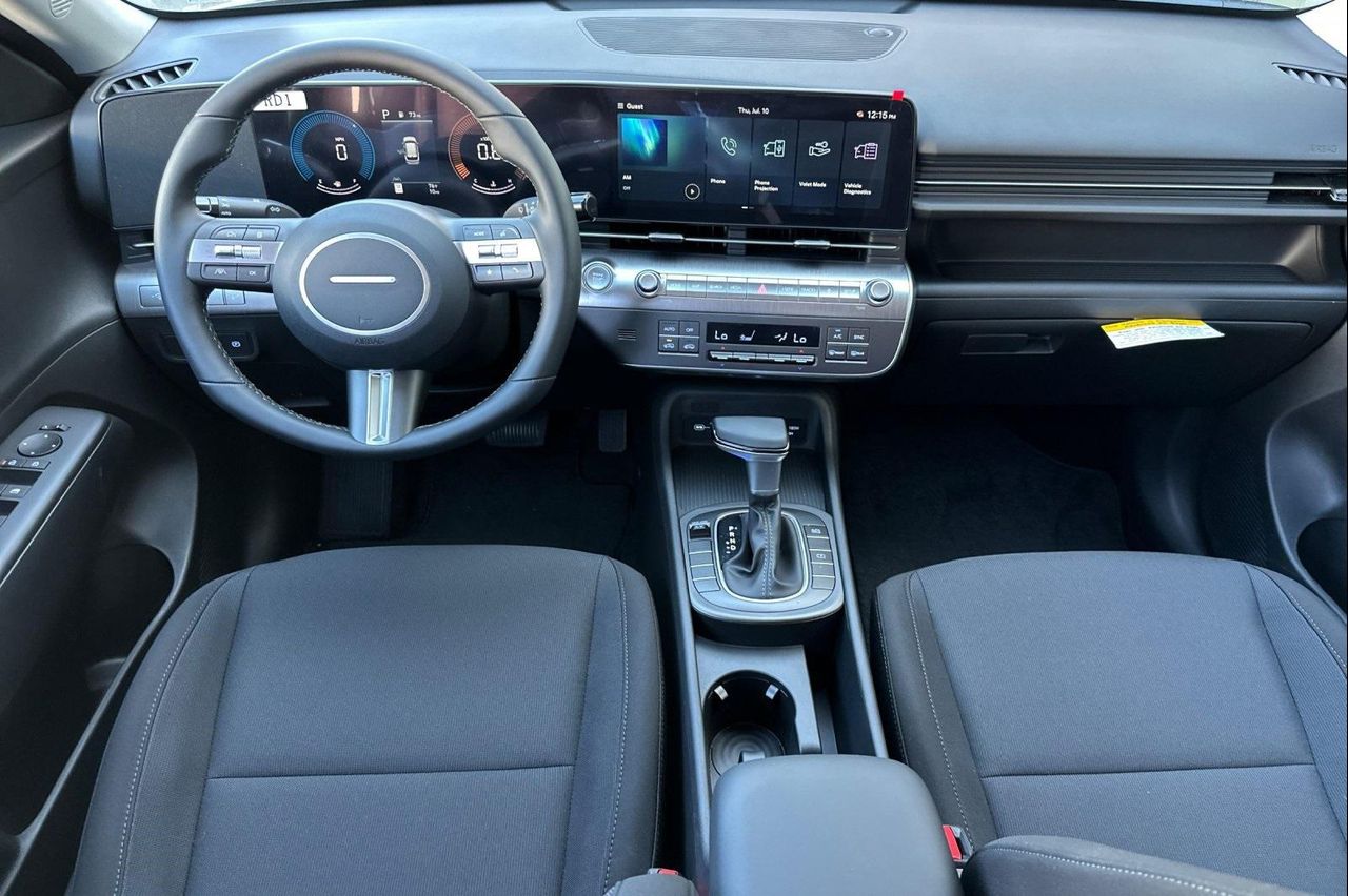 2025 Hyundai Kona SEL photo 15