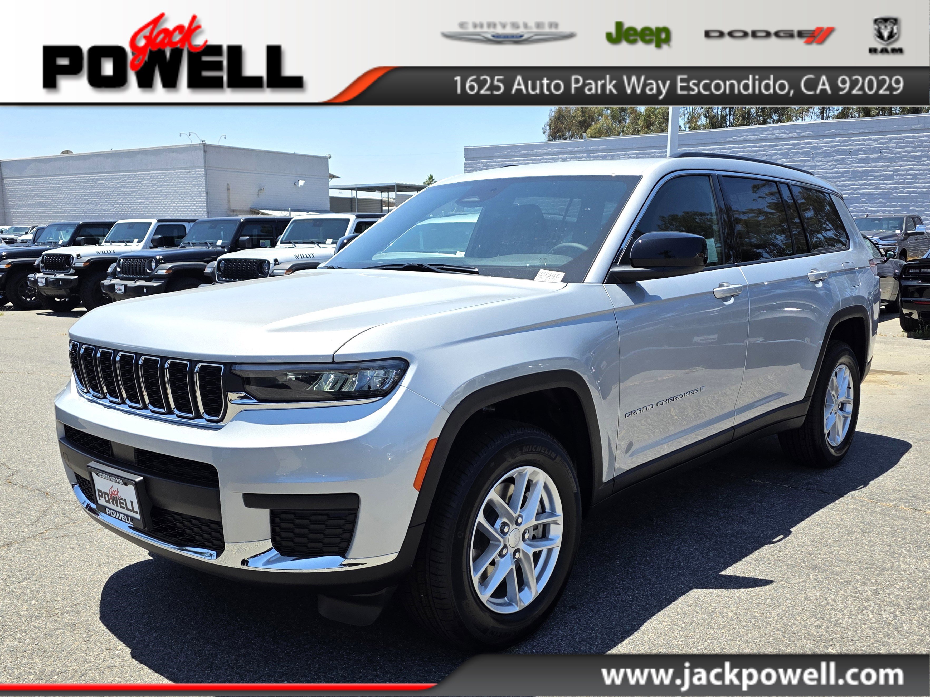2025 Jeep Grand Cherokee L Laredo's photo