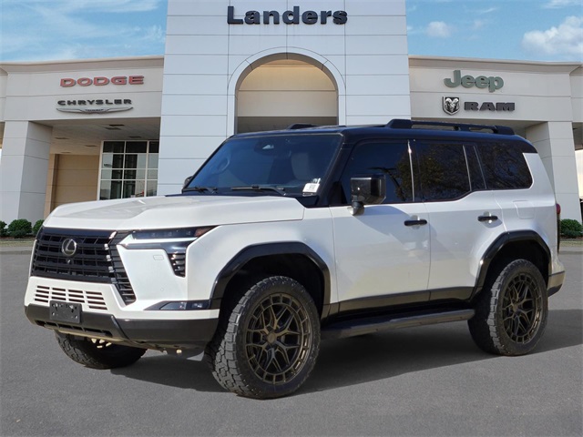 2024 Lexus GX Overtrail's photo