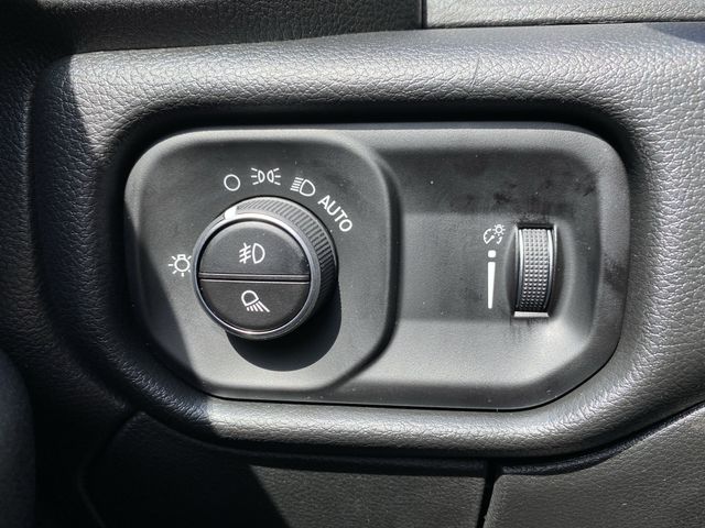 2025 Ram 2500 Tradesman photo 23