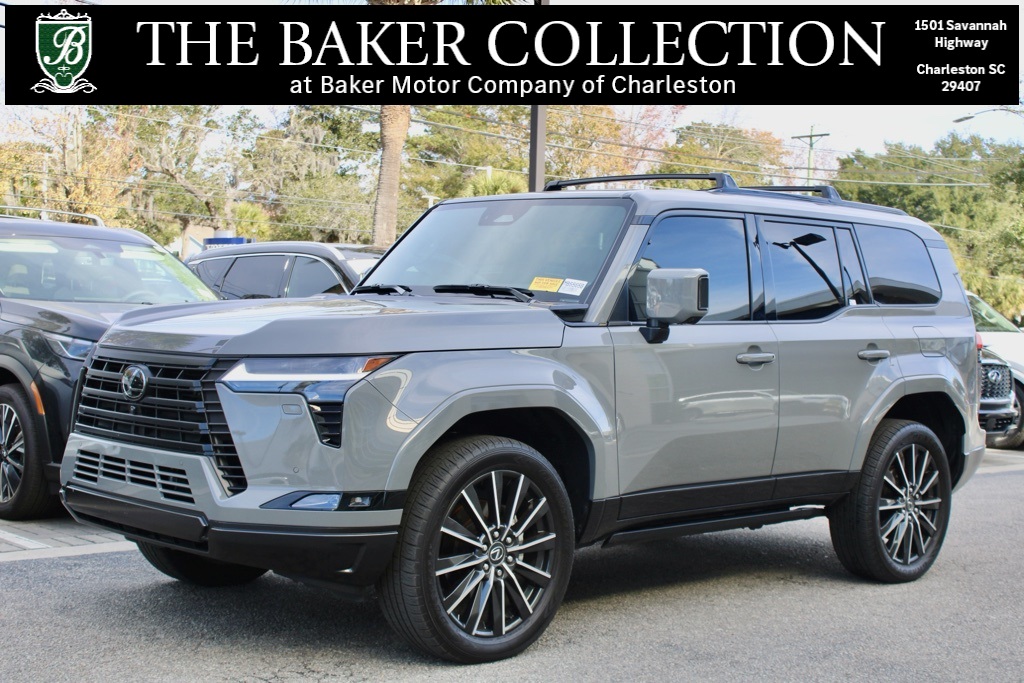 2024 Lexus GX Luxury's photo