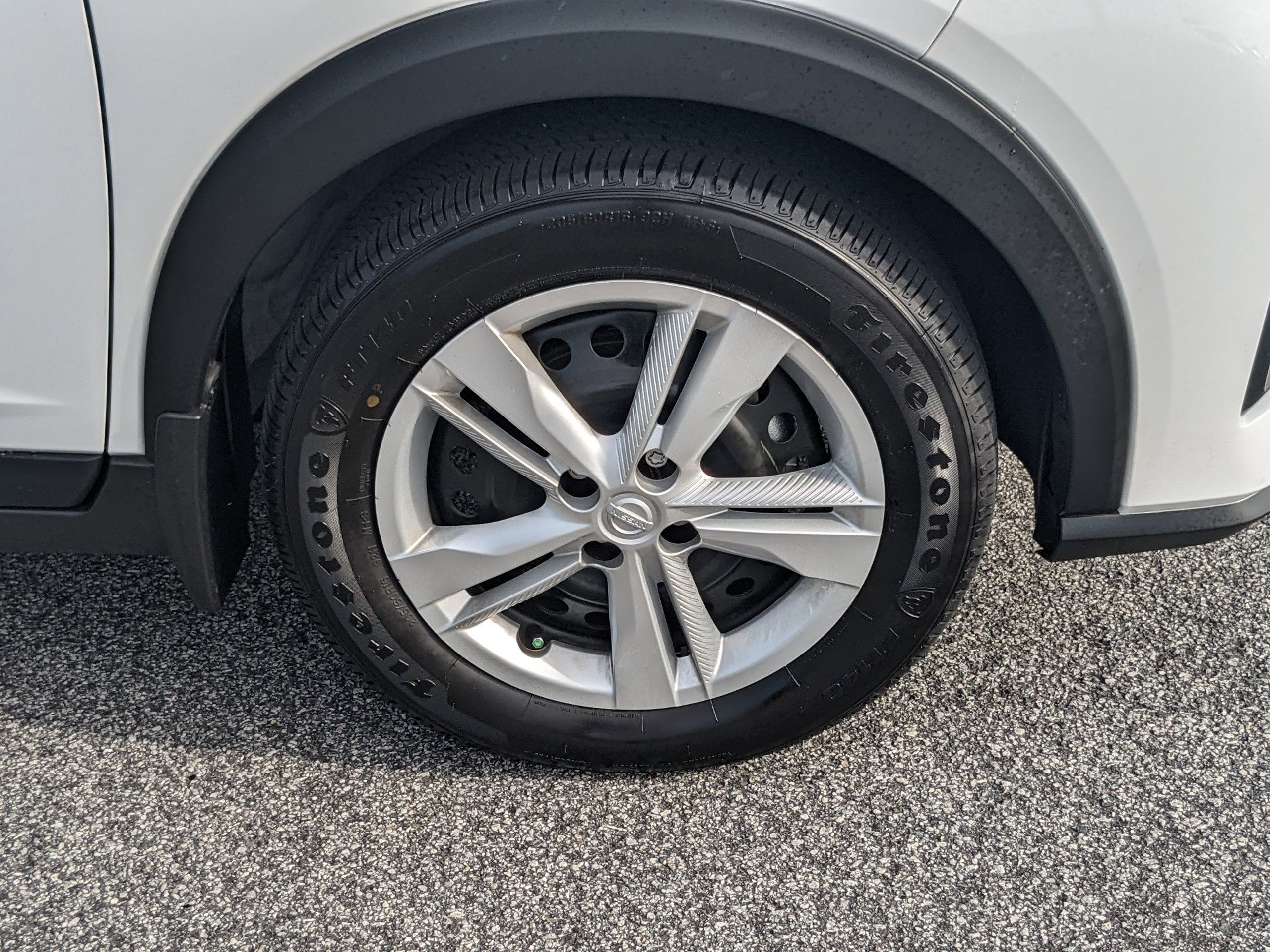 2025 Nissan Kicks Play S photo 7