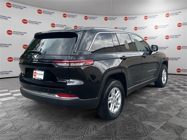 2022 Jeep Grand Cherokee Laredo photo 4