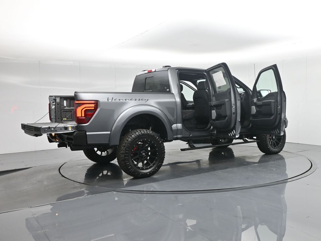 2025 Ford F-150 Lariat photo 4