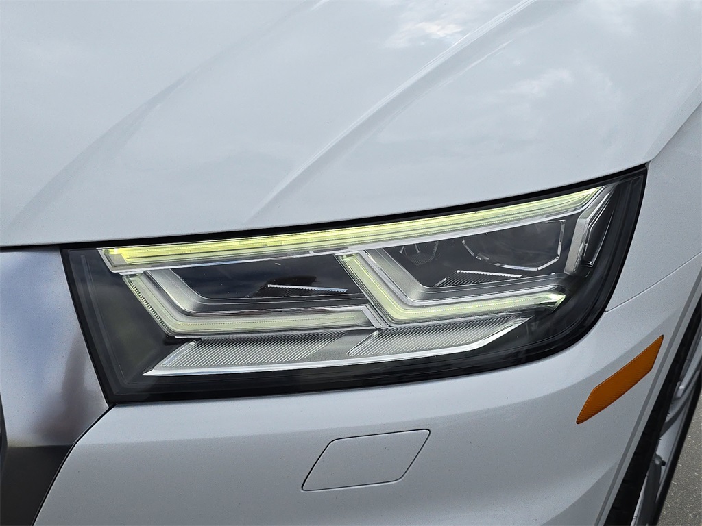 2018 Audi Q5 2.0T Premium Plus photo 28