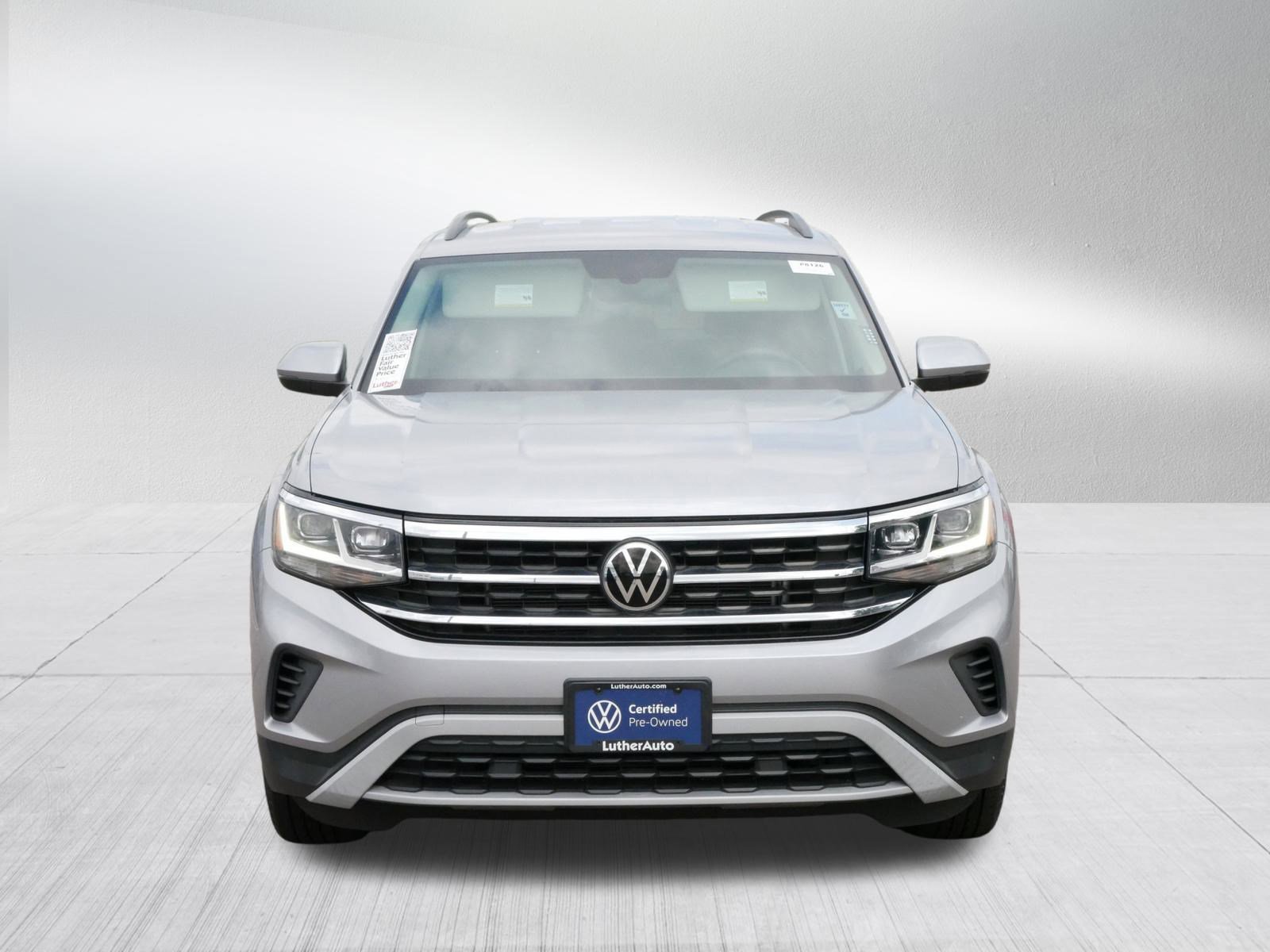 2022 Volkswagen Atlas SE photo 2