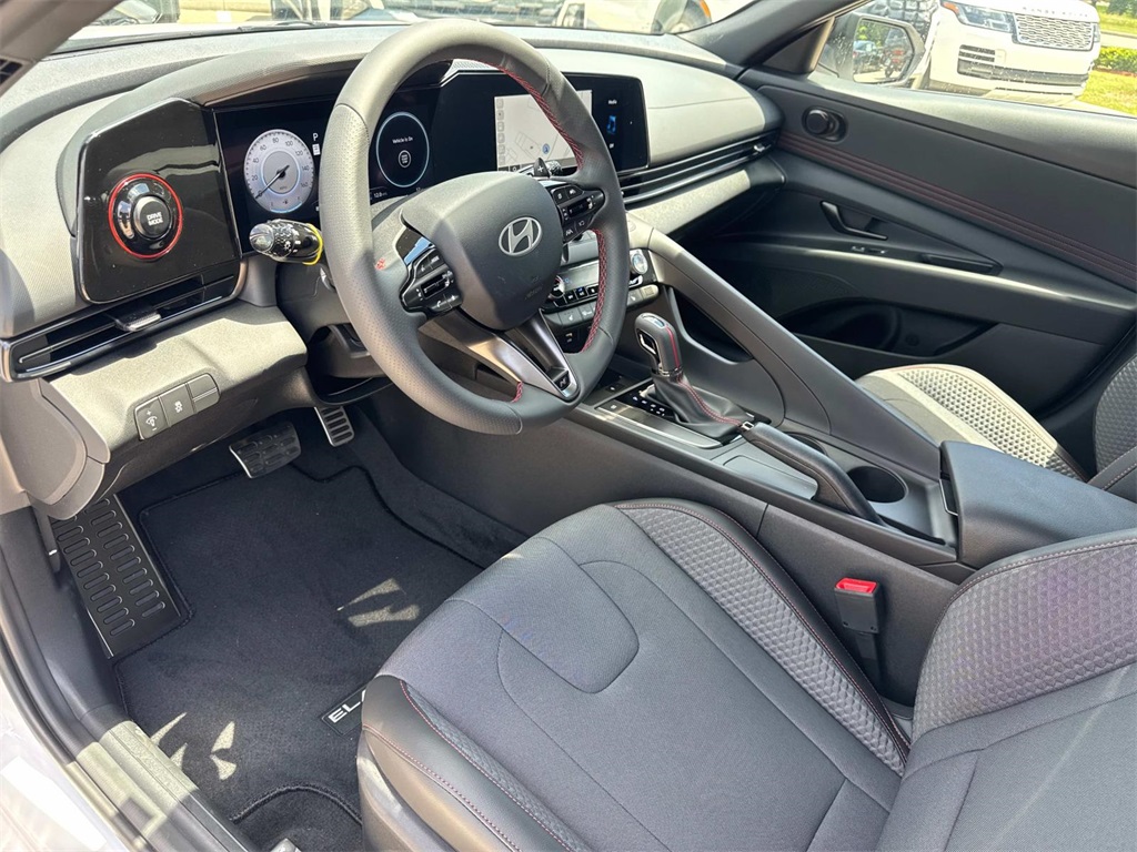 2025 Hyundai Elantra N Line photo 8