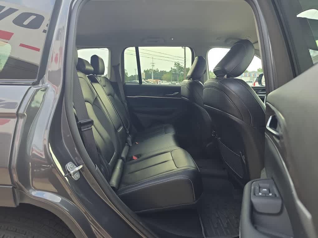 2023 Jeep Grand Cherokee Limited photo 12