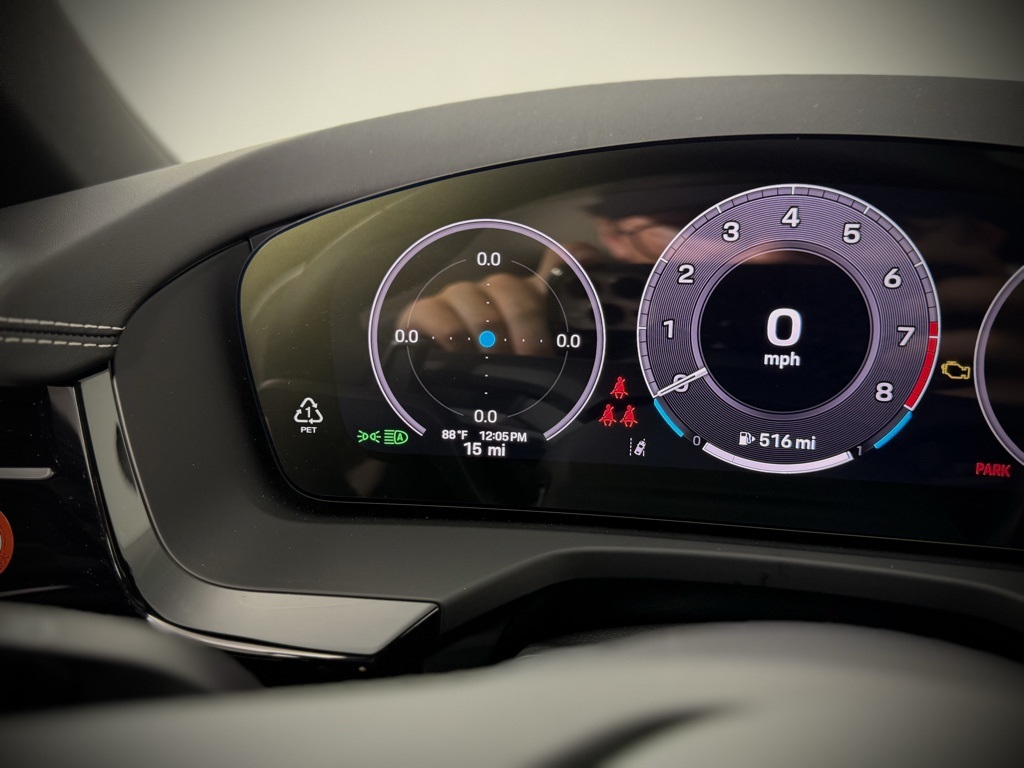 2025 Porsche Panamera 4 photo 24