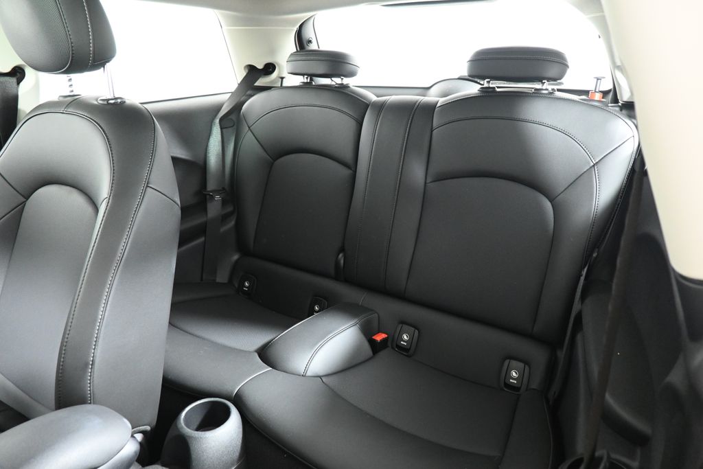 2019 Mini Cooper Signature photo 3