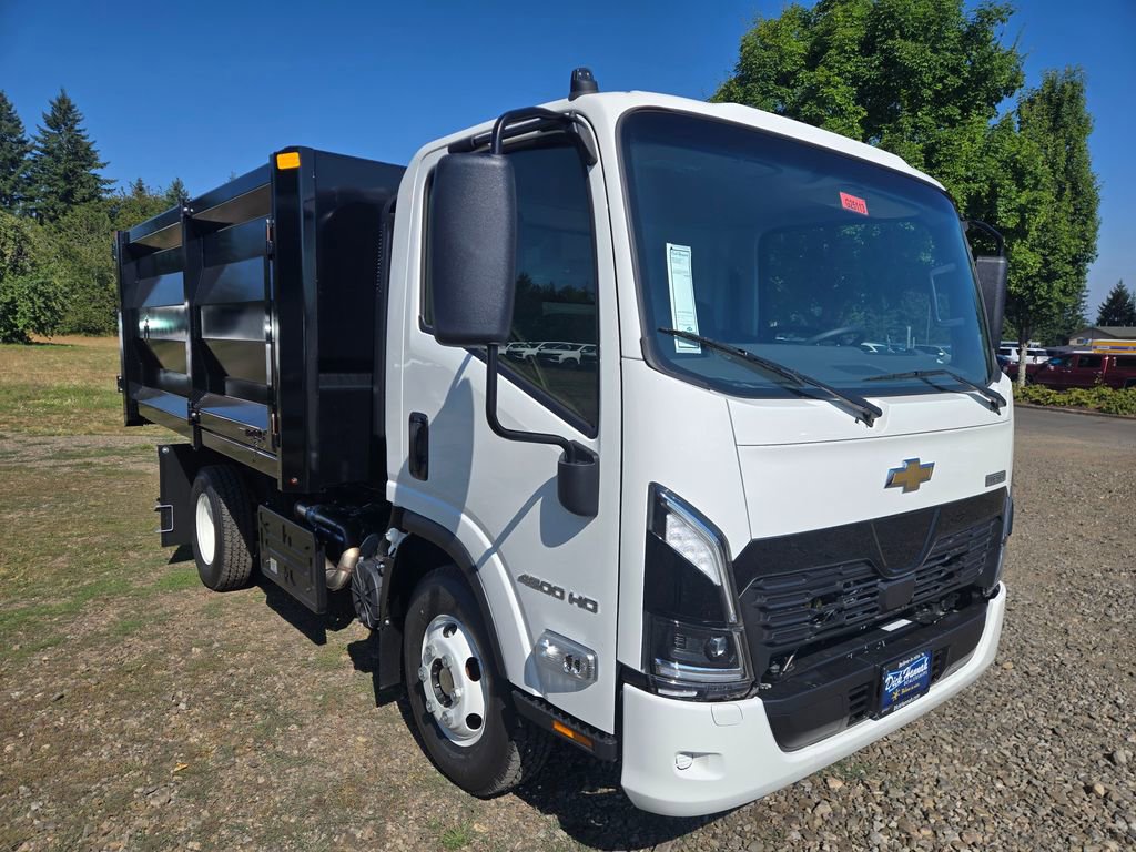 2025 Chevrolet Silverado 4500HD photo 3