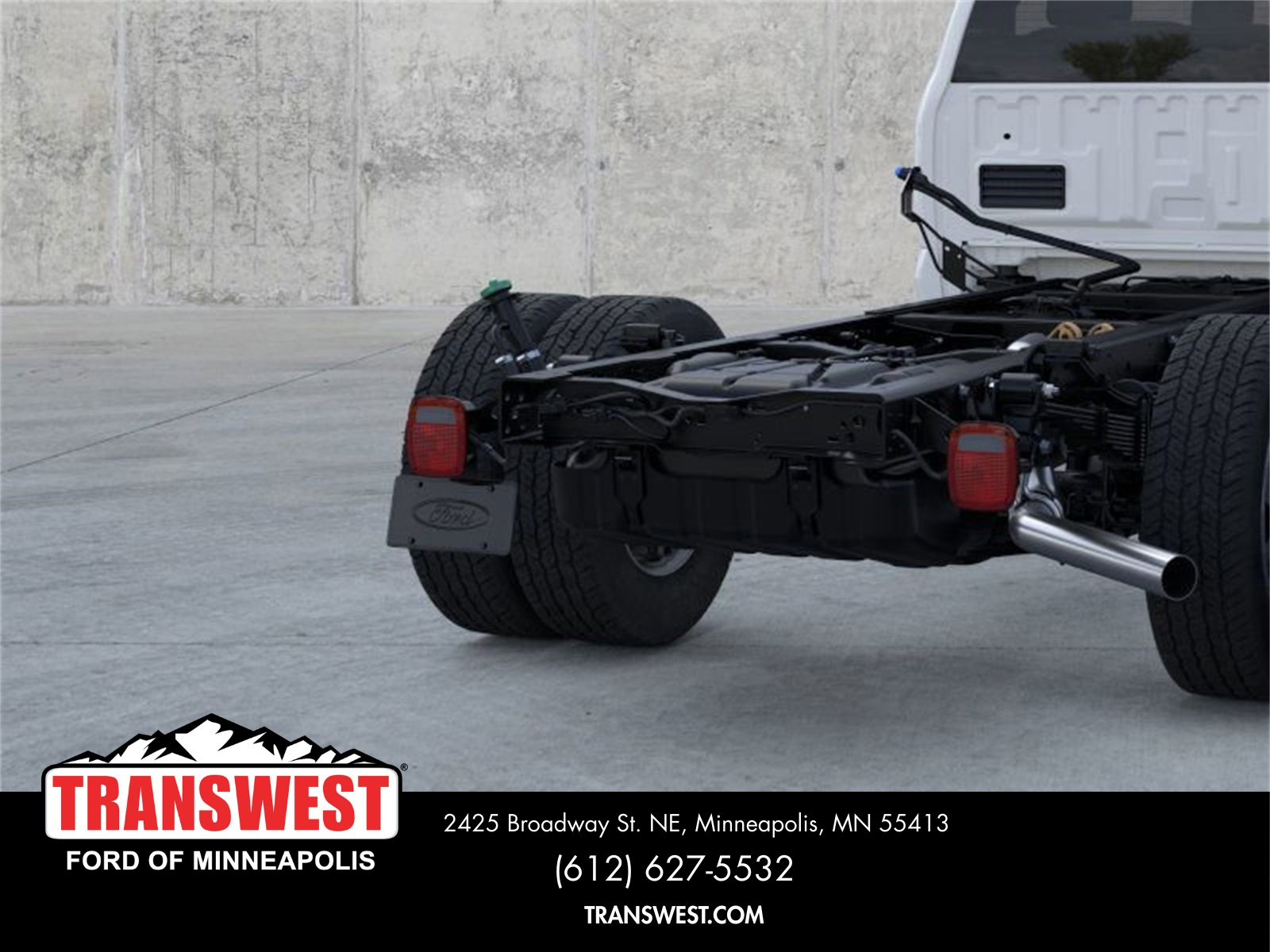 2025 Ford F-600 photo 21