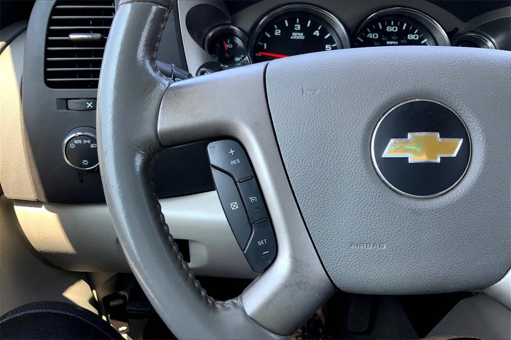 2013 Chevrolet Silverado 2500HD LT photo 18