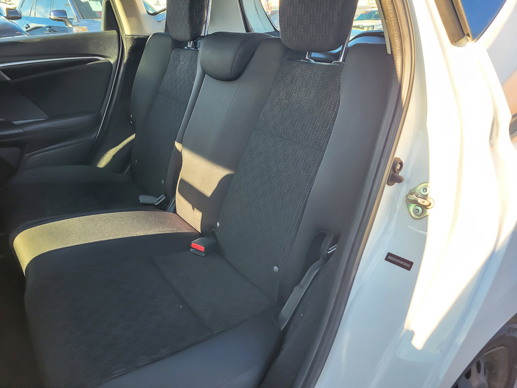 2015 HONDA FIT - Image 11