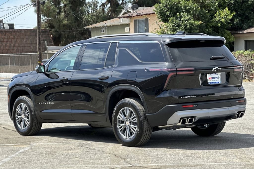 2026 Chevrolet Traverse photo 6