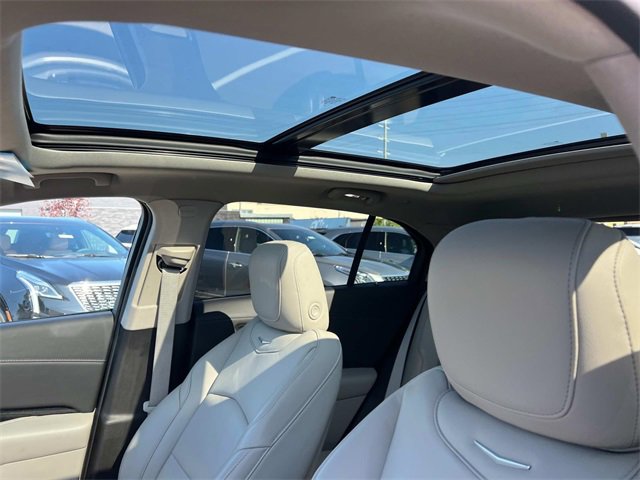 2022 Cadillac XT4 Premium Luxury photo 18