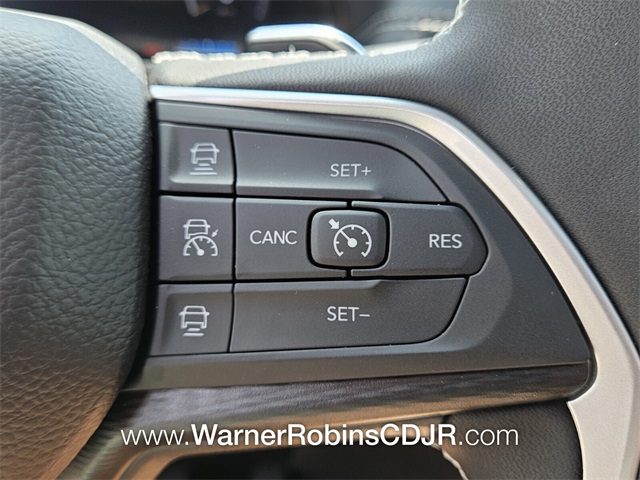 2025 Jeep Grand Cherokee Laredo X photo 23