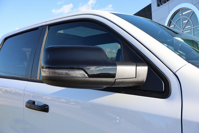 2026 Ram 1500 Big Horn Night Edition photo 2