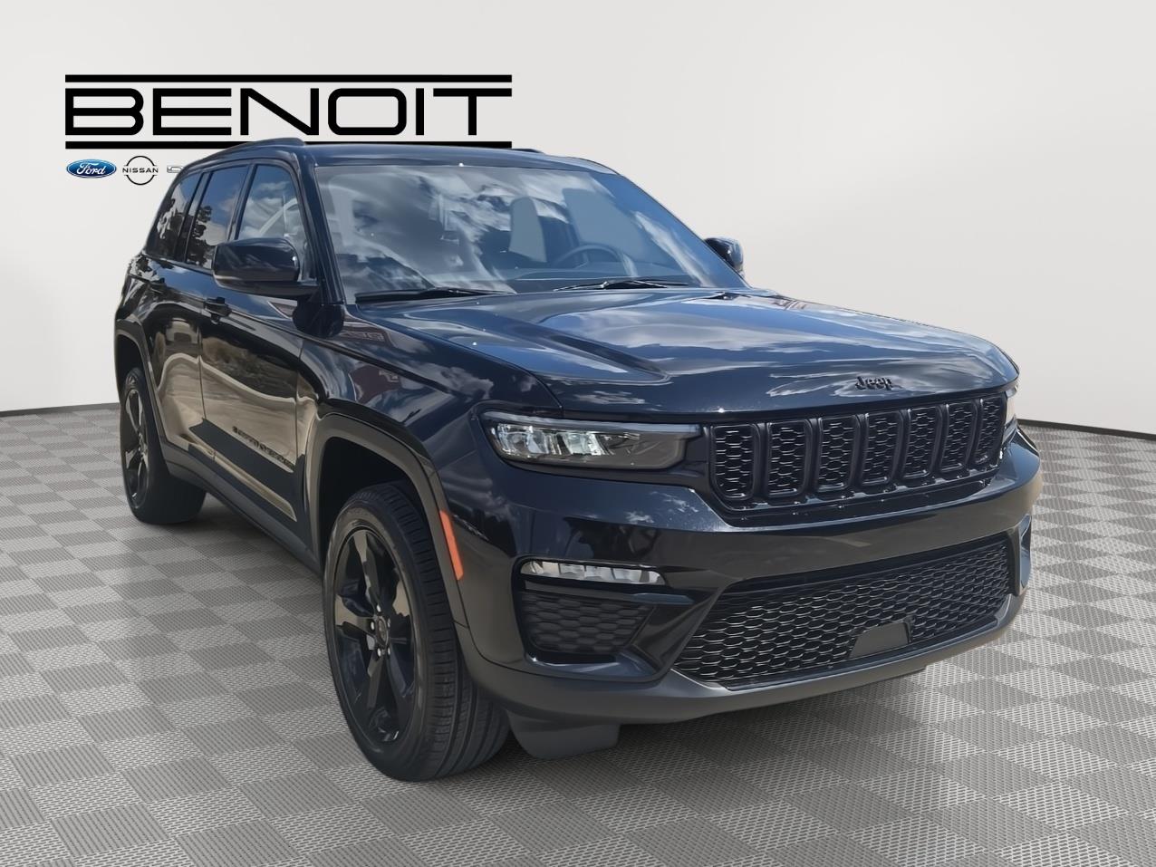 2025 Jeep Grand Cherokee Limited photo 2