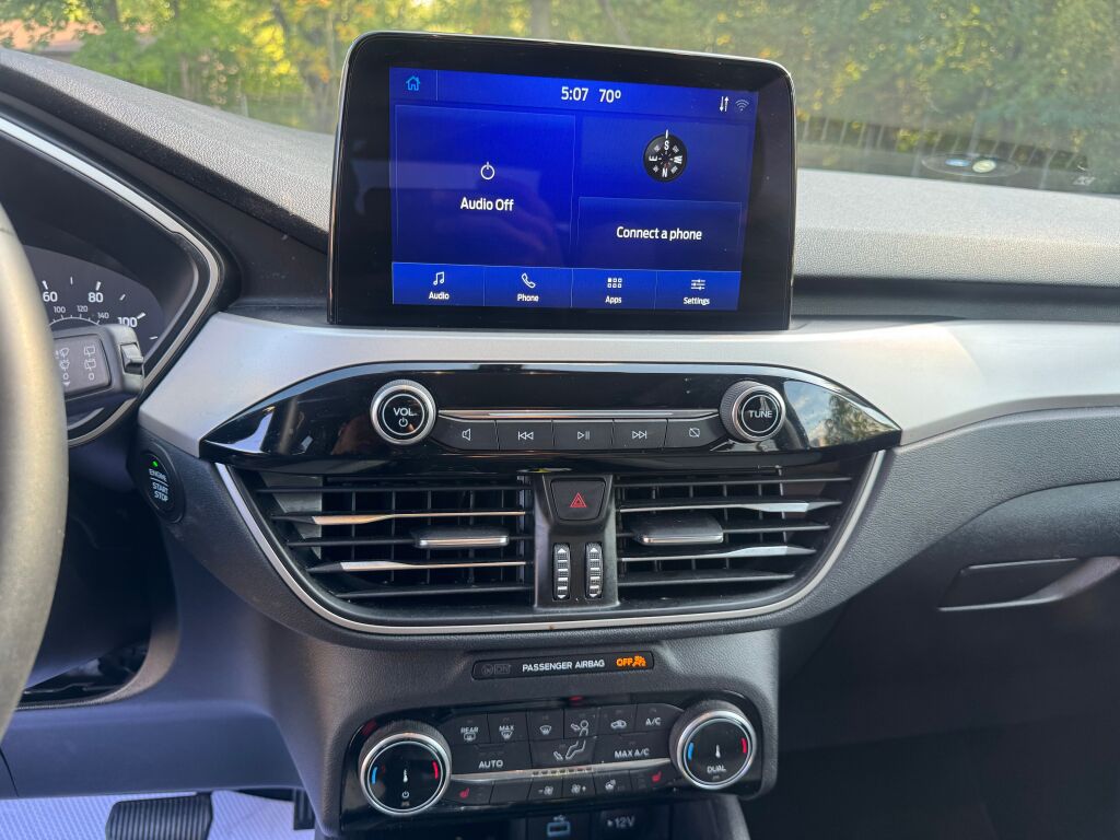 2022 Ford Escape SE photo 11