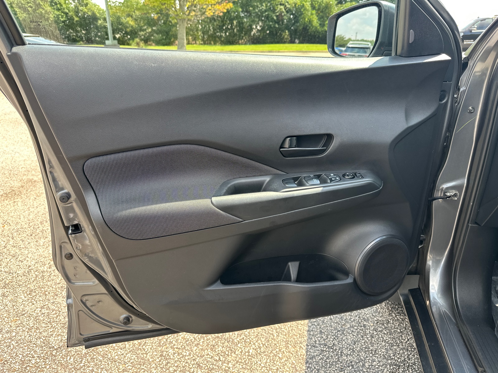 2020 Nissan Kicks S photo 10