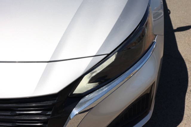 2023 Nissan Altima 2.5 SV photo 8