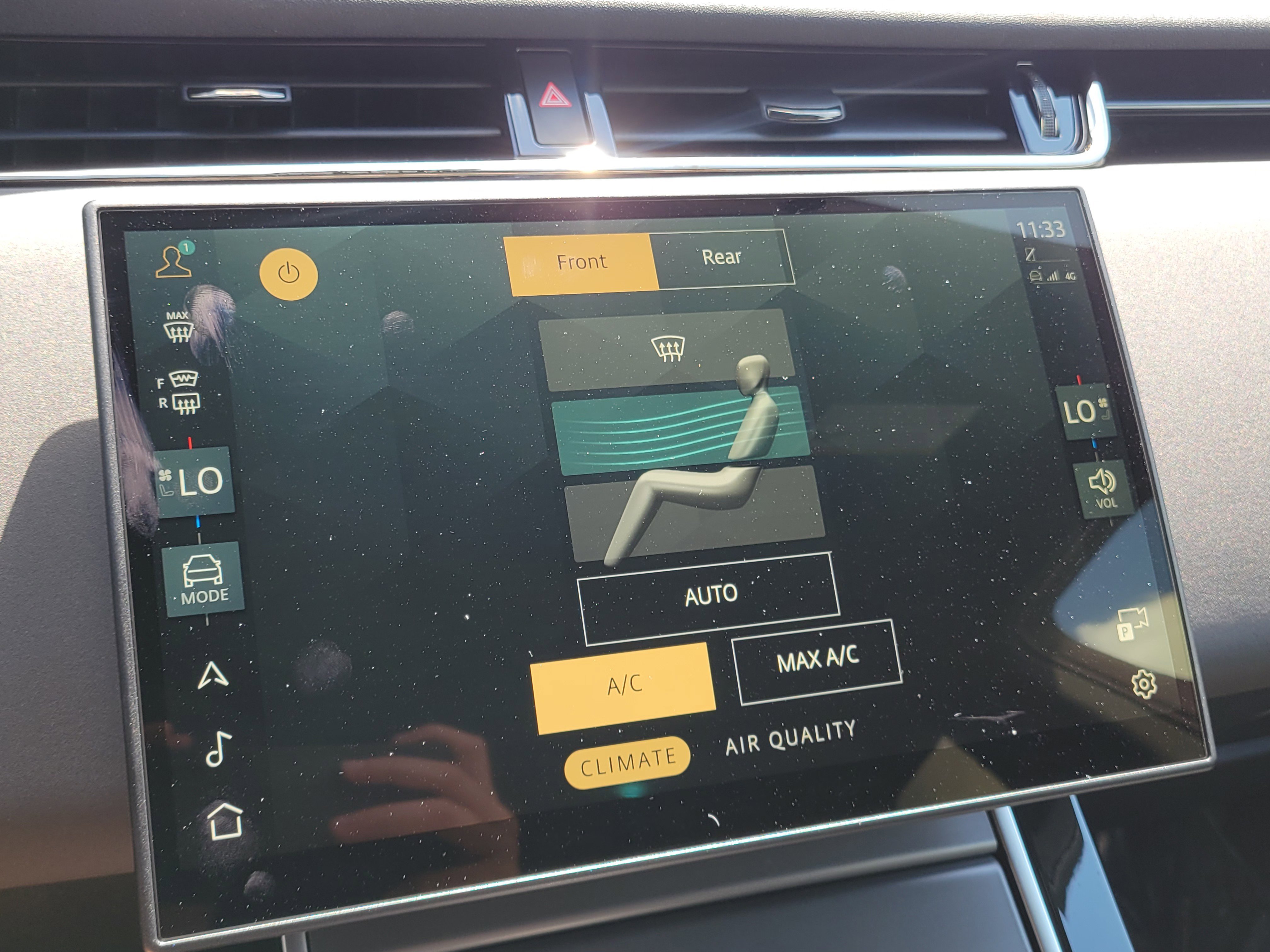2024 Land Rover Range Rover Evoque Dynamic SE photo 20