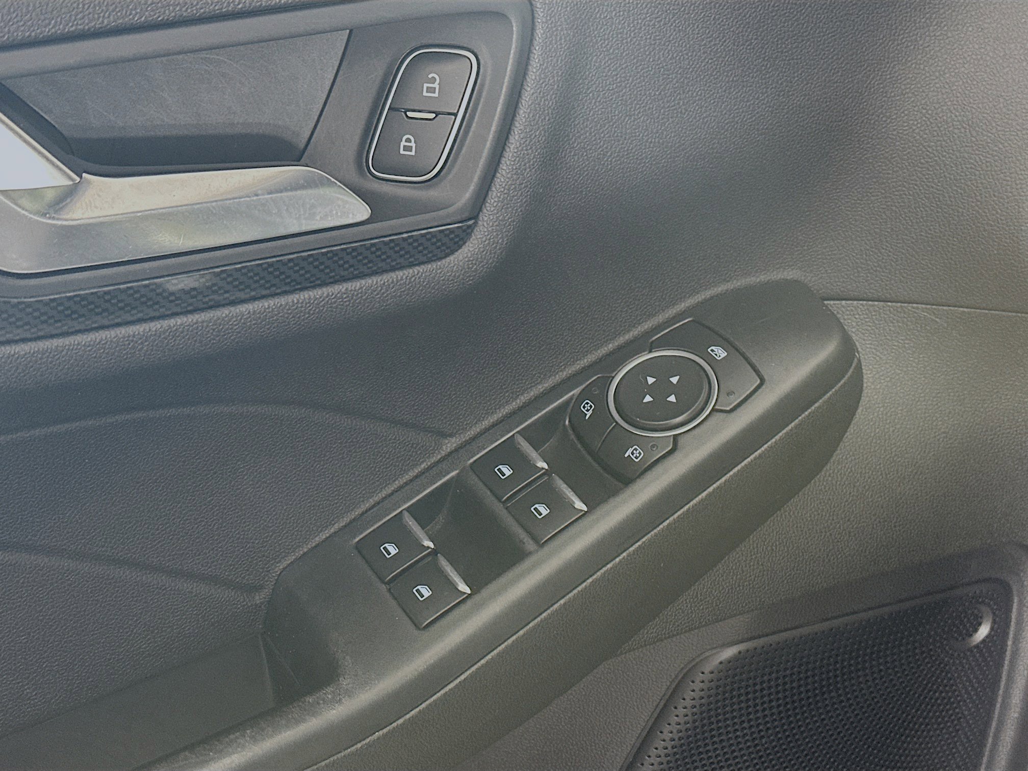 2023 Ford Escape ST-Line photo 16