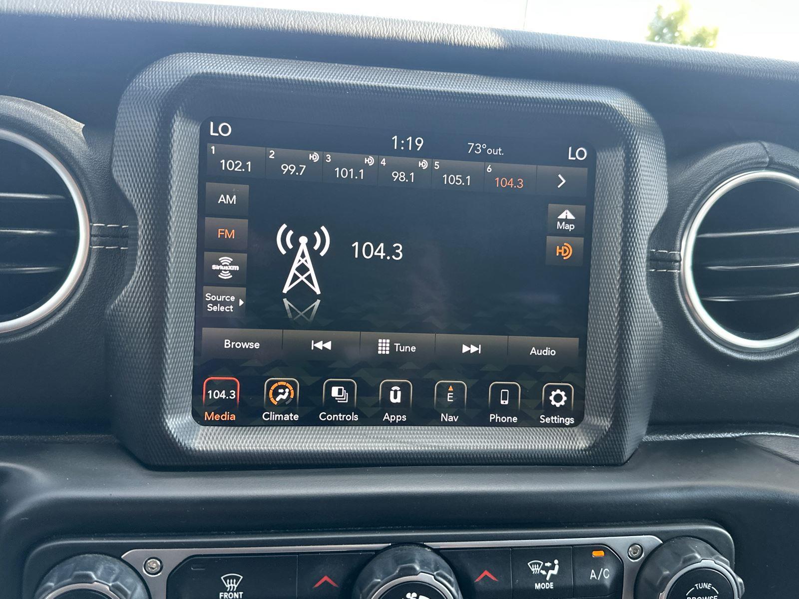 2021 Jeep Wrangler Unlimited Sahara photo 18