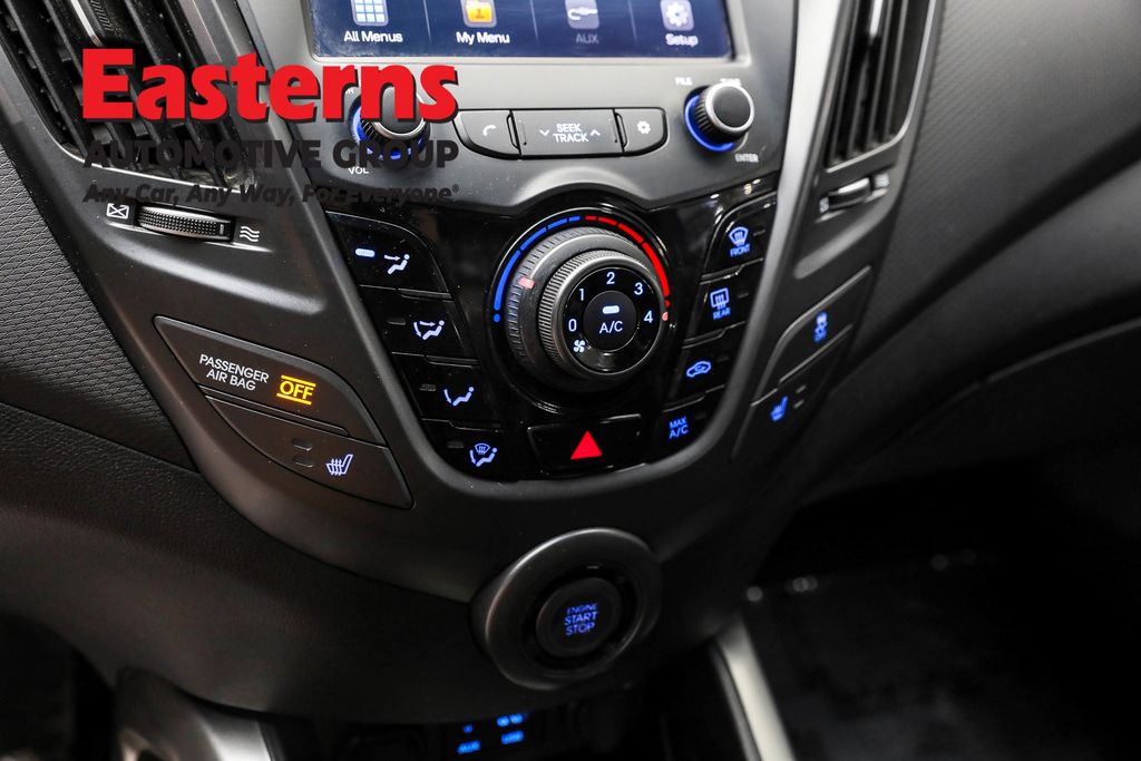 2017 Hyundai Veloster Turbo photo 17