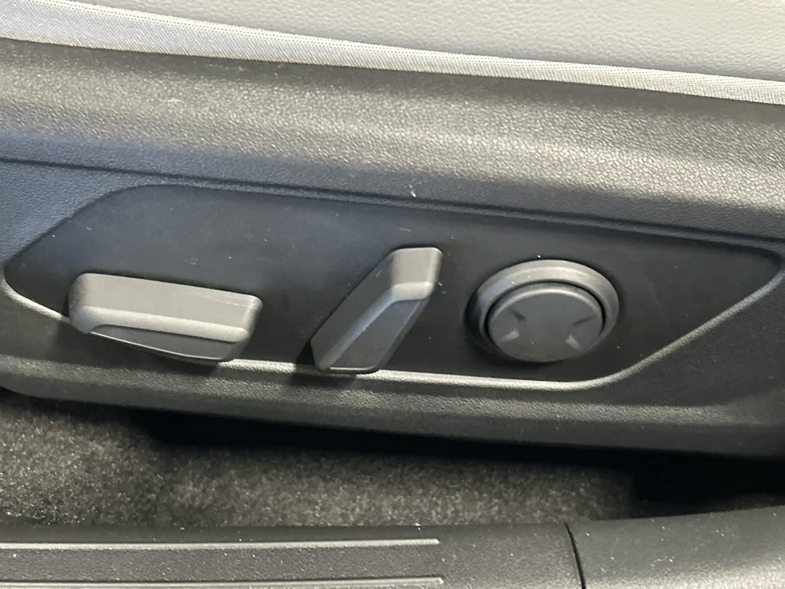 2025 Hyundai Elantra Hybrid Limited photo 43