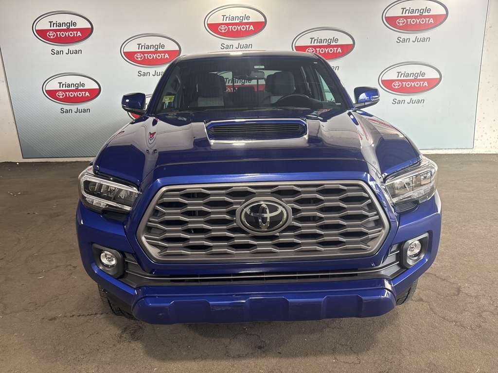 2023 Toyota Tacoma TRD Sport photo 2