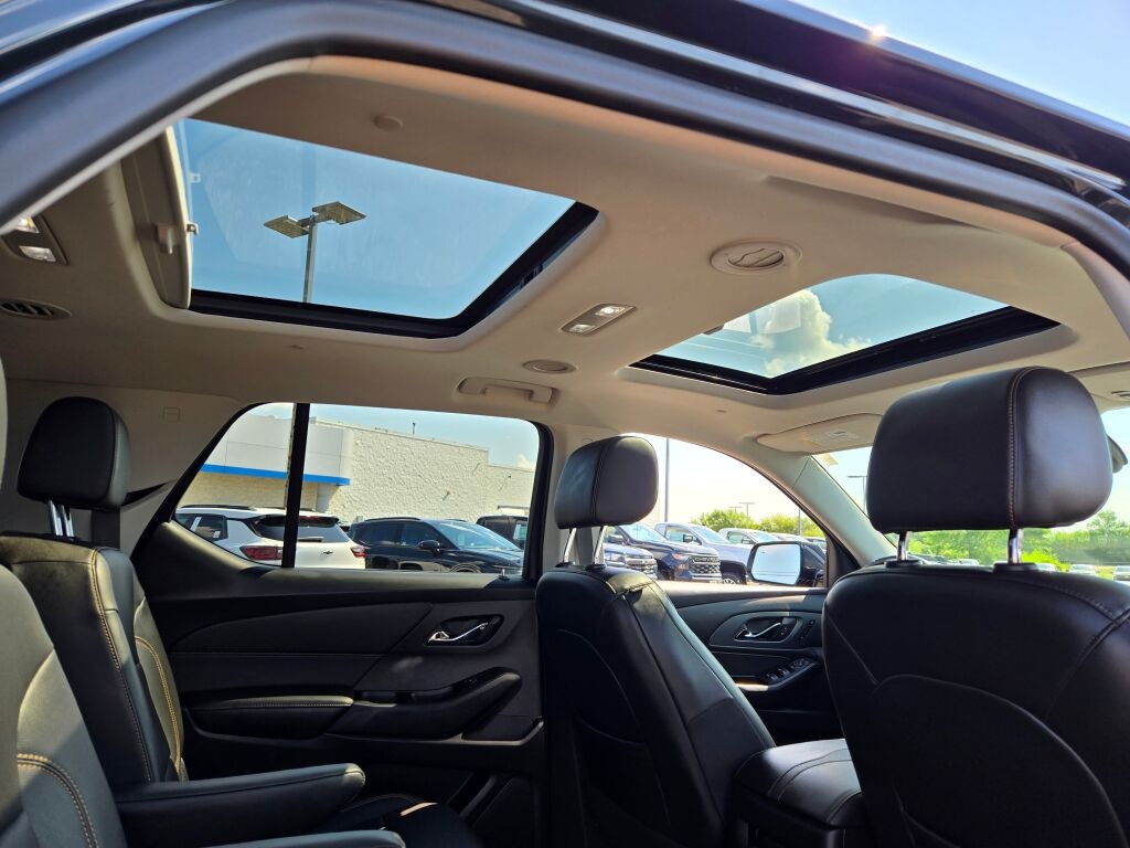 2020 Chevrolet Traverse Premier photo 7