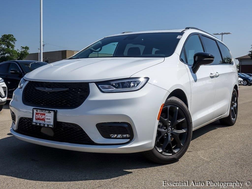 2025 Chrysler Pacifica Limited photo 2