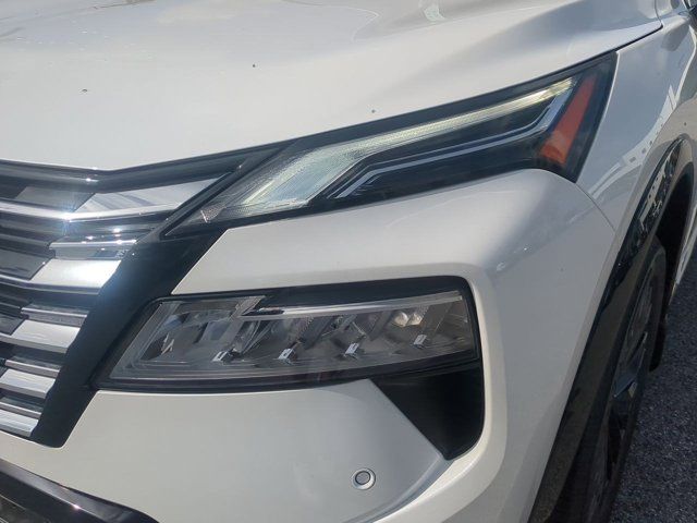 2025 Nissan Rogue Platinum photo 6