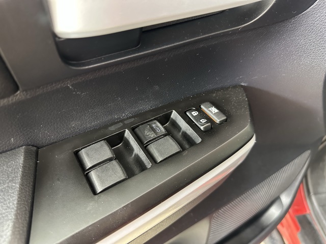 2018 Toyota Tundra SR5 CrewMax photo 14